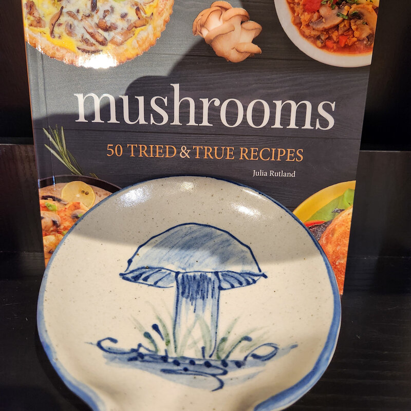 Rowe Pottery Rowe Pottery - Spoon Rest Mushroom