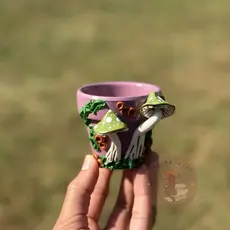Making Olas Mushroom Plant Pot -
