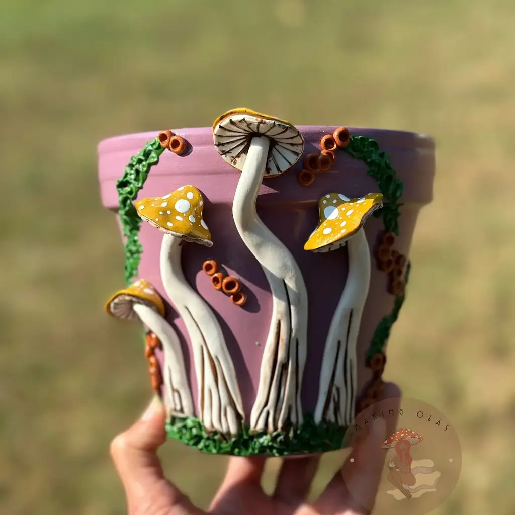 Making Olas Mushroom Plant Pot -