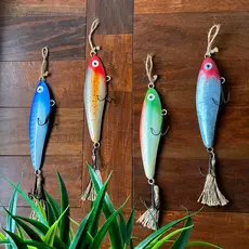 Zeckos Vintage Metal Fishing Lure Wall Hangings - Set of 4