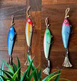 Zeckos Vintage Metal Fishing Lure Wall Hangings - Set of 4