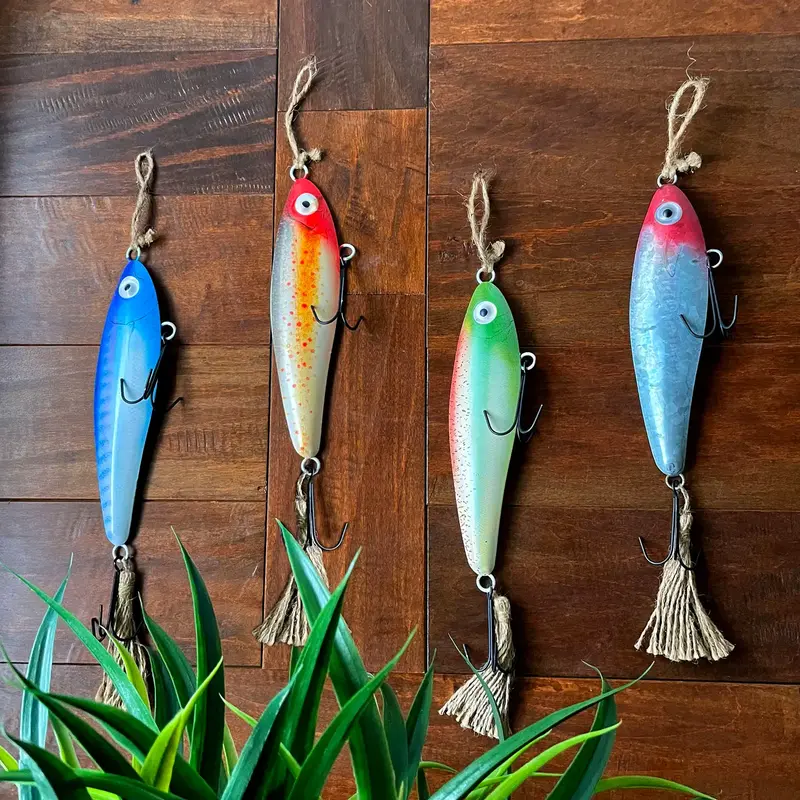 Zeckos Vintage Metal Fishing Lure Wall Hangings - Set of 4