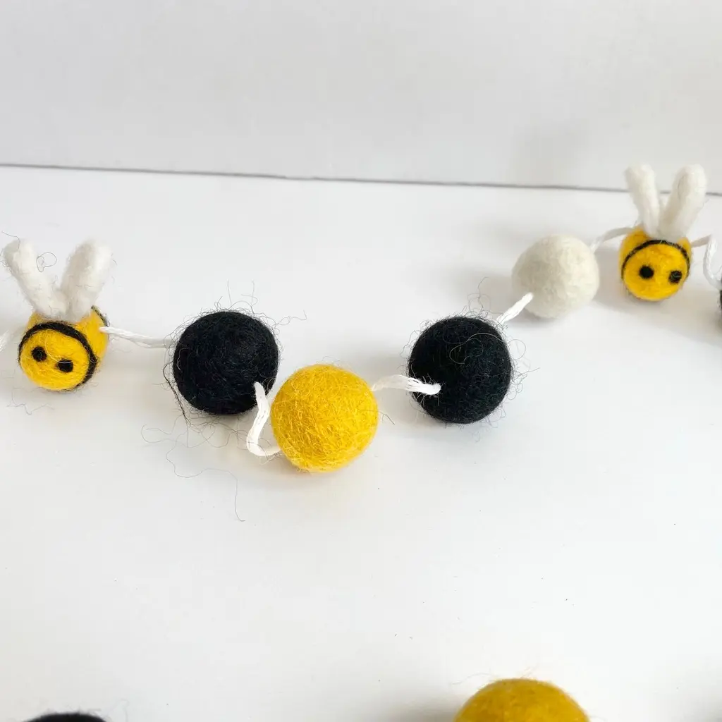 Wool Jamboree Felt Bumble Bee Garland