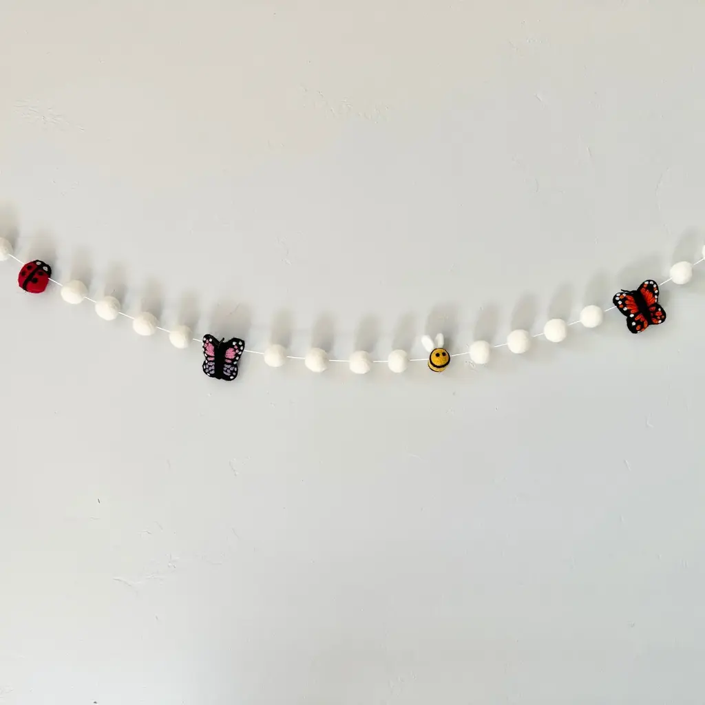 Wool Jamboree All the Bugs Garland