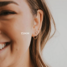 Hello Adorn Jewelry Hello Adorn - 15 mm Everyday Hoop Earrings - Silver