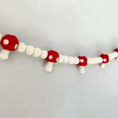 Wool Jamboree Red & White Mushroom Garland