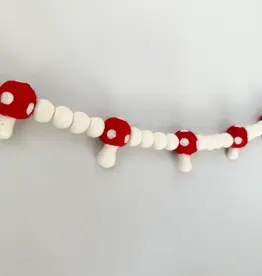 Wool Jamboree Red & White Mushroom Garland