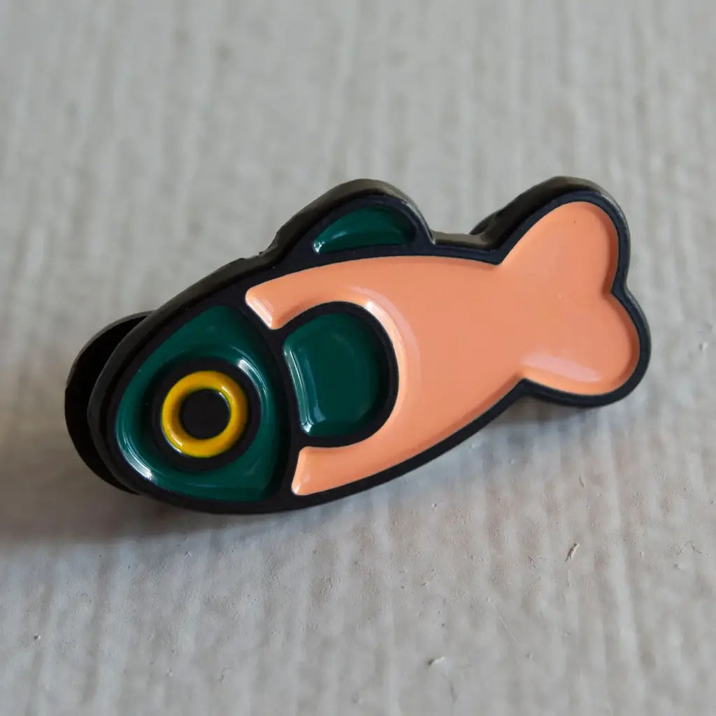 Curlworks Fish Pin - Coral/Dark Green