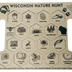 Wisconsin Bee Co. Nature Hunt & Animal Tracks Explorer