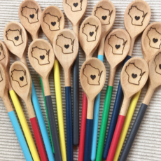 Embellish by Sandra State Wooden Spoons: Red / WI