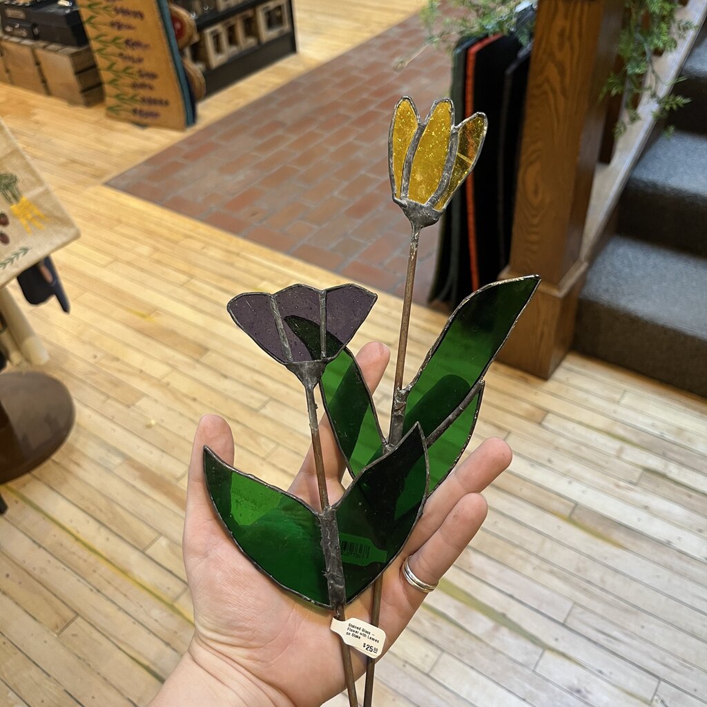 Nancy Jackson Stained Glass -  Flower with Leaves on Stake