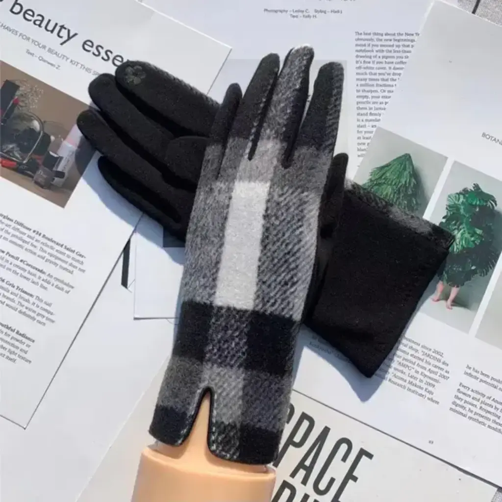 Gloving - Women's Plaid Touchscreen Winter Gloves - Gray