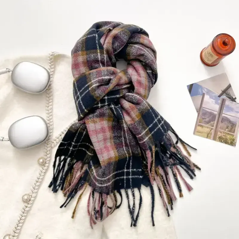 Scarvii - Classic Checkered Cozy Winter Scarf - Navy