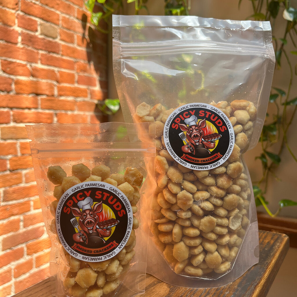 Spicy Studs Smoked Crackers - Garlic Parm