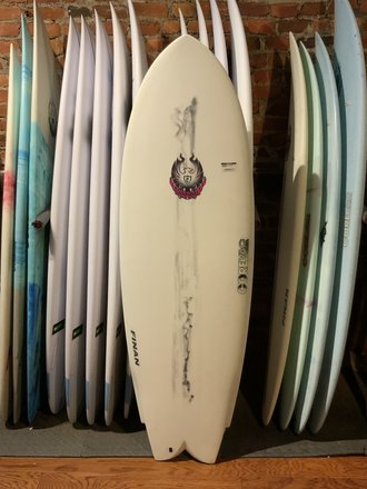 CANNIBAL SURFBOARDS 5'6 CANNIBAL FISH PLATE QUAD