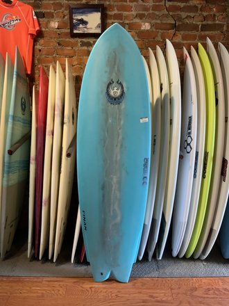CANNIBAL SURFBOARDS 6'2  CANNIBAL FISH PLATE QUAD