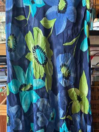 UNSOUND SURF SAVIGO SKIRT SIZE 4