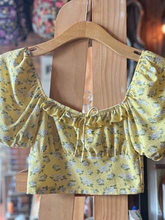 UNSOUND SURF SUMMER TOP SIZE 4