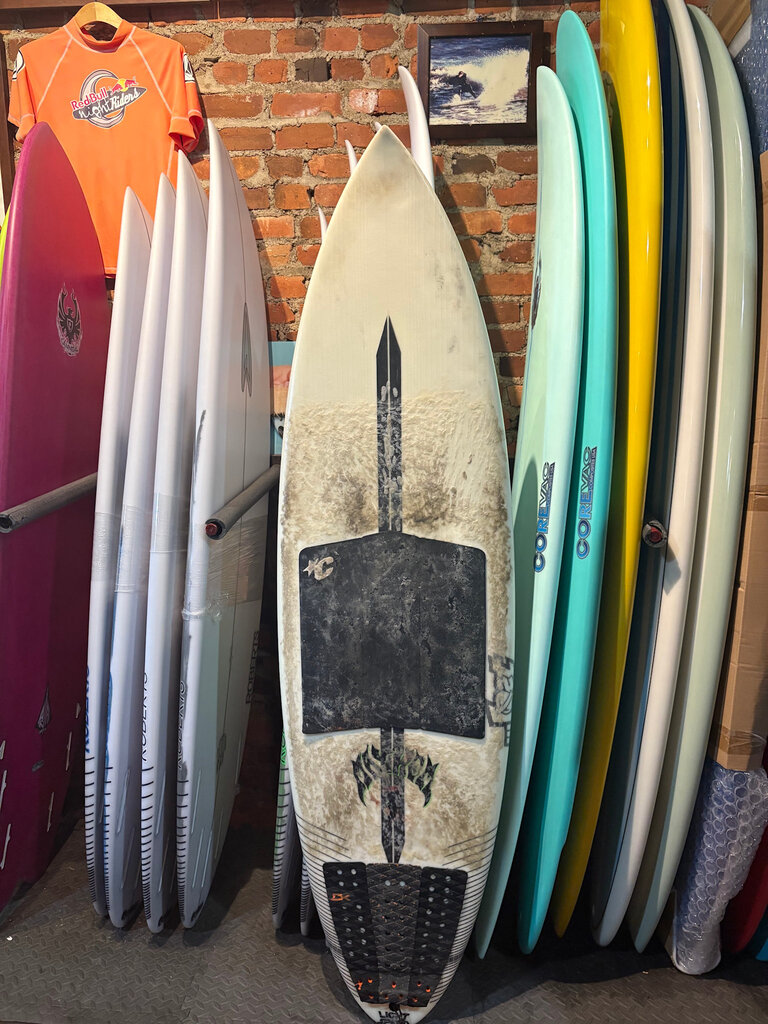 ...LOST SURFBOARDS USED EPOXY LOST 5'7