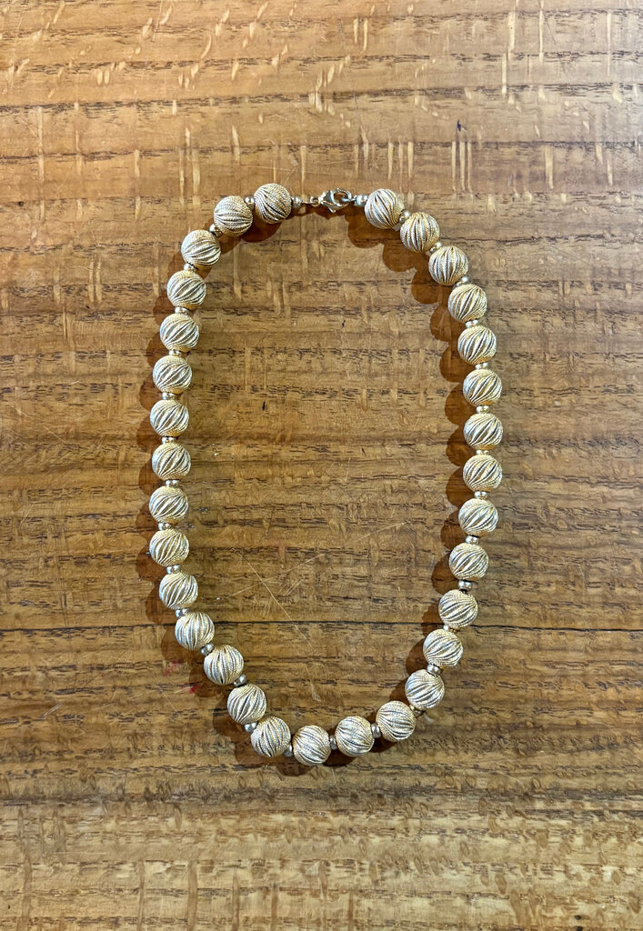 UNSOUND SURF VINTAGE NECKLACES