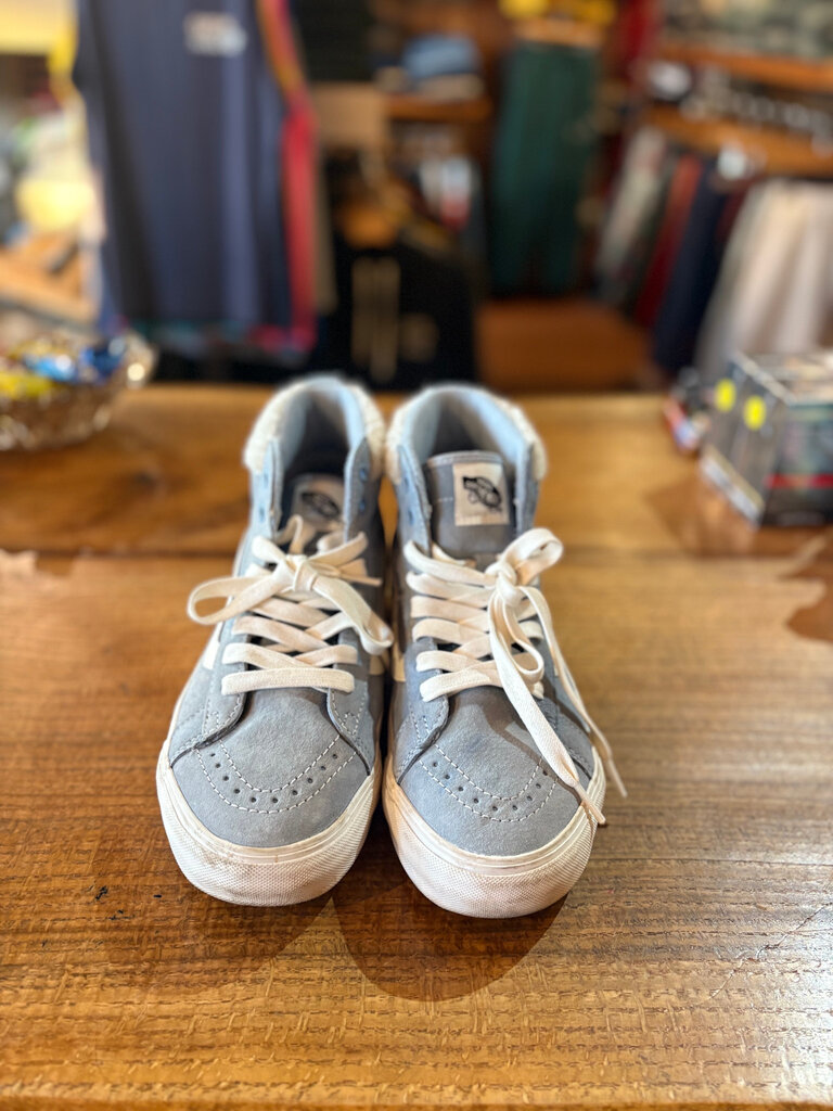 VANS WOMENS VANS SUEDE SHERPA SNEAKERS