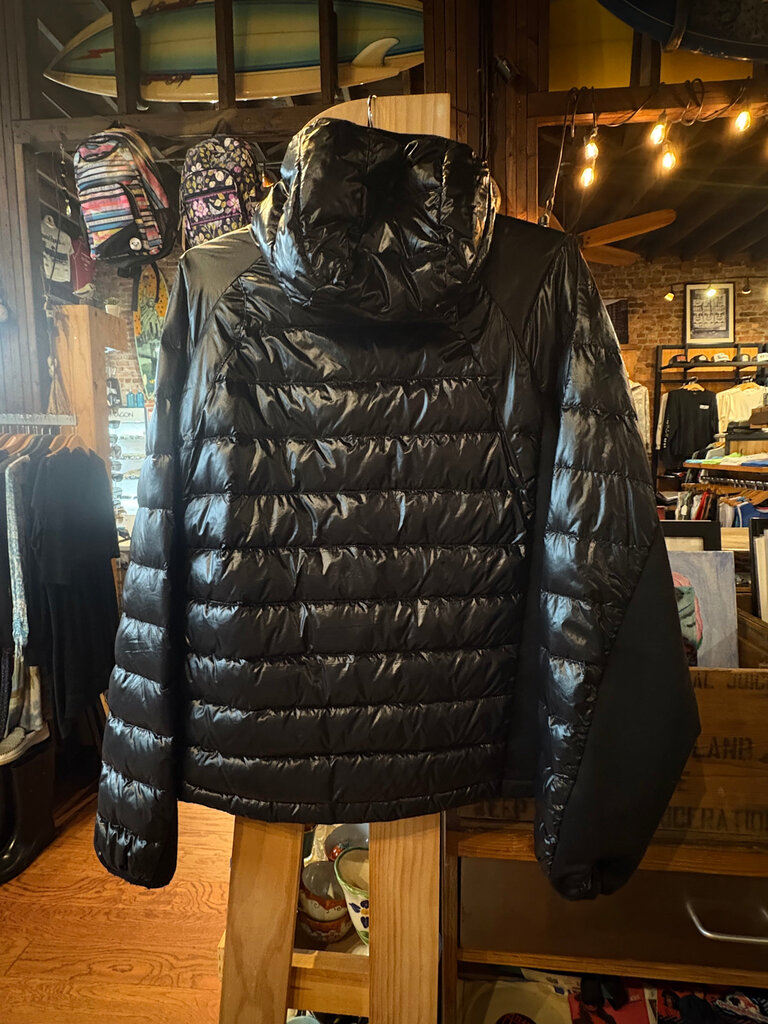 SAKS FIFTH AVENUE WOMENS PUFFER JACKET M