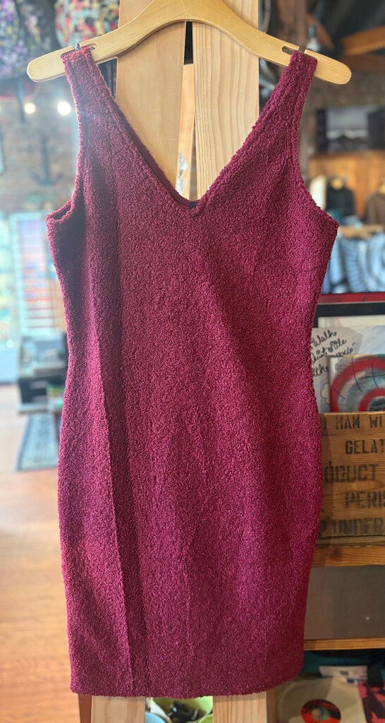 LUVLIZ FUZZY KNIT DRESS SIZE L