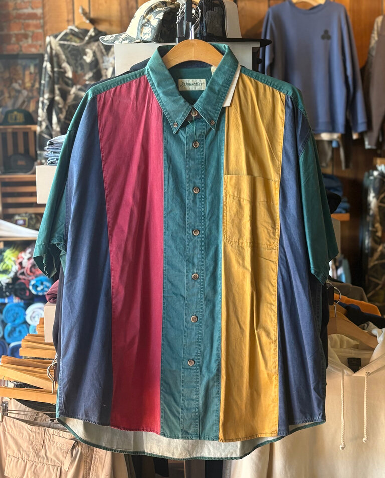 ST JOHNS BAY VINTAGE ST JOHNS BAY SS BUTTON UP