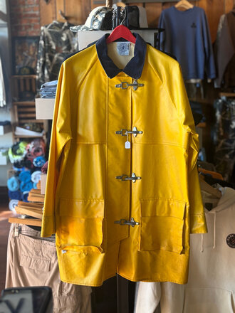 CHARLES RIVER APPAREL JACKET SIZE: M