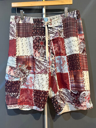 BILLABONG VINTAGE MENS PATCHED BILLABONG BOARD SHORT