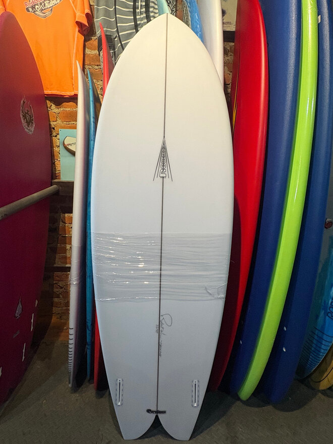 ROBERTS OLD SCHOOL FISH 5'8 X 20 1/2 X 2 5/8 LTR 34.63 - unsOund Surf