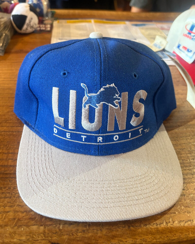 VINTAGE DETROIT LIONS HAT