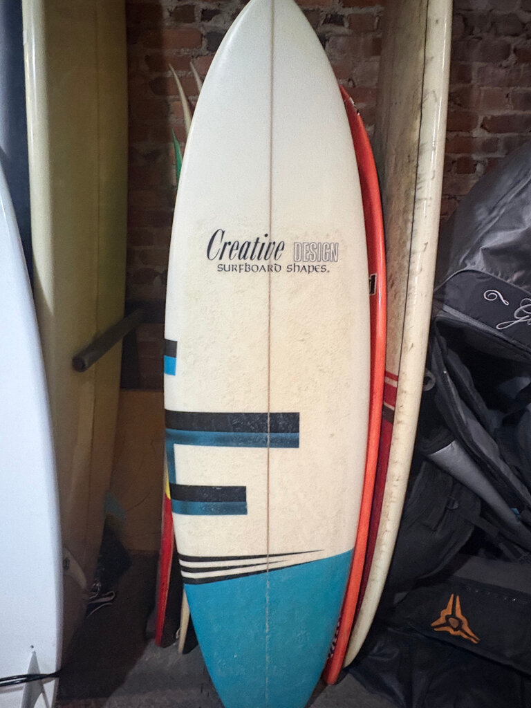 6'1 CREATIVE DESIGN SURFBOARD
