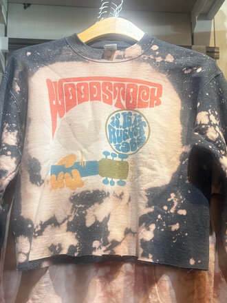 VINTAGE WOODSTOCK CREWNECK