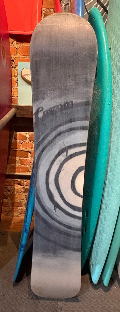 BURTON CUSTOM 154 SNOWBOARD