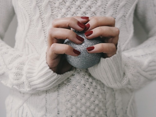 5 Ways CBD Can Help You To Cope With Holiday Stress