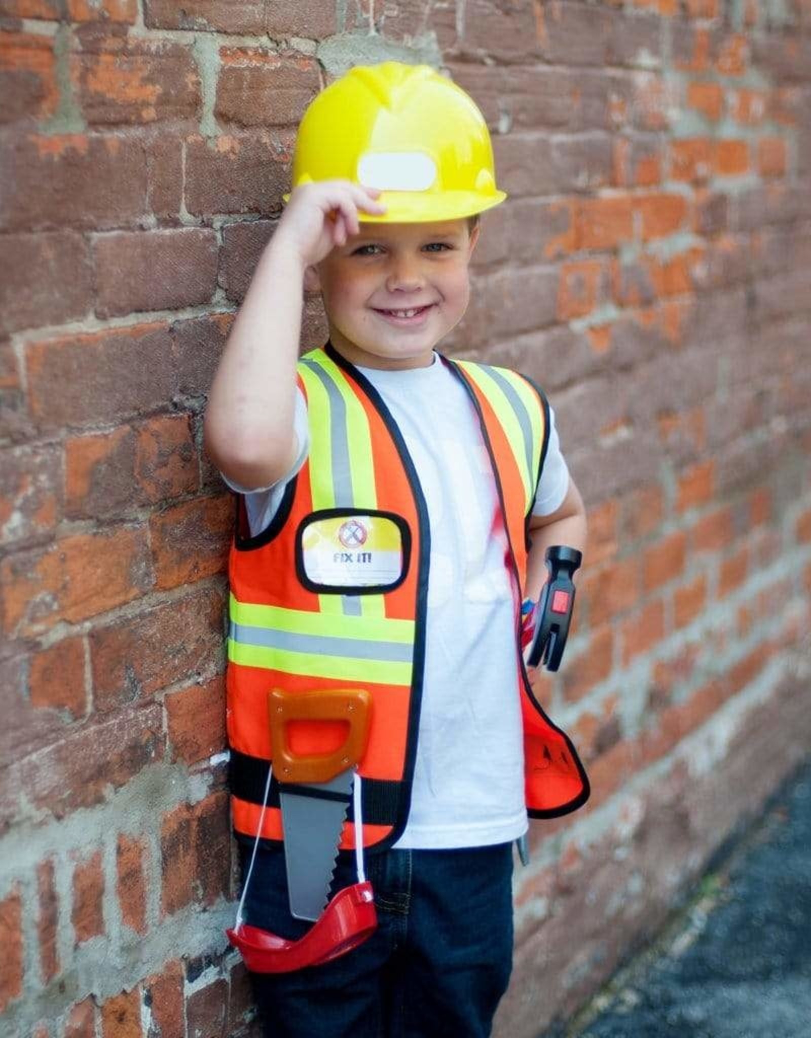 Great Pretenders Construction Worker Set Includes 7 Accessories, Size 5-6