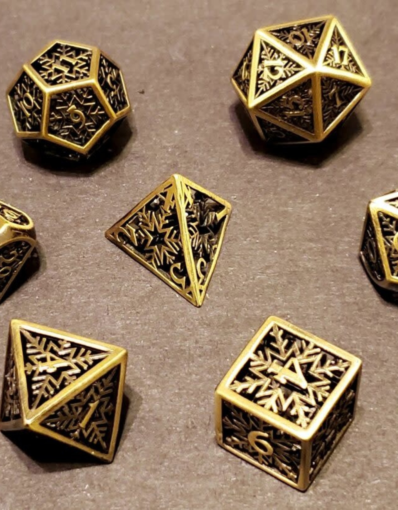 7 pc Snowflake Hollow Metal Polyhedral - Gold