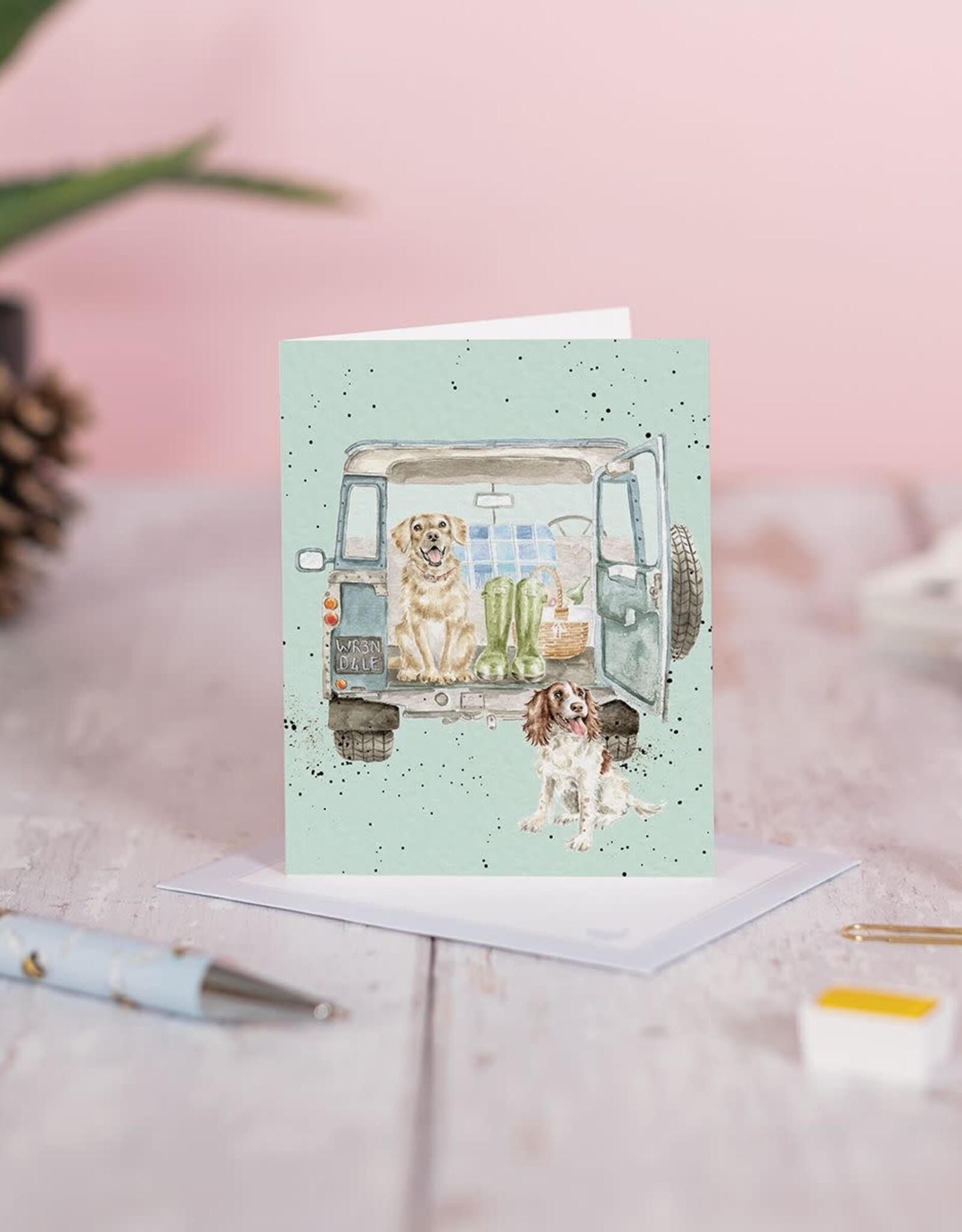 Wrendale Design CARD-PAWS FOR A PICNIC