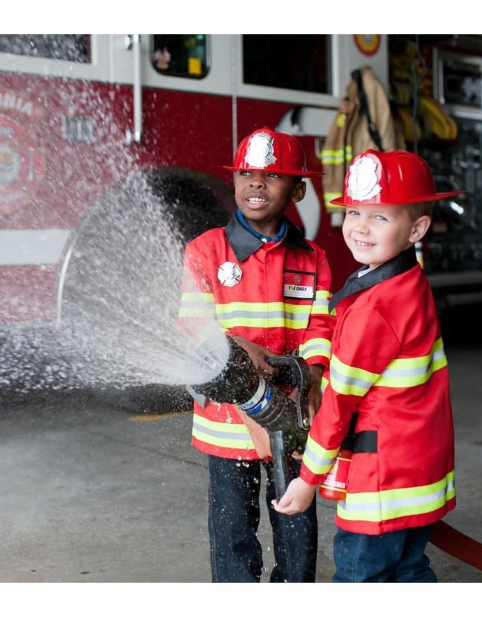 Great Pretenders Firefighter Set, Includes 5 Accessories, Red, Size 3-4