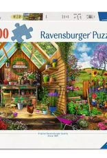 Ravensburger Gardener's Getaway 300 pc Large Format
