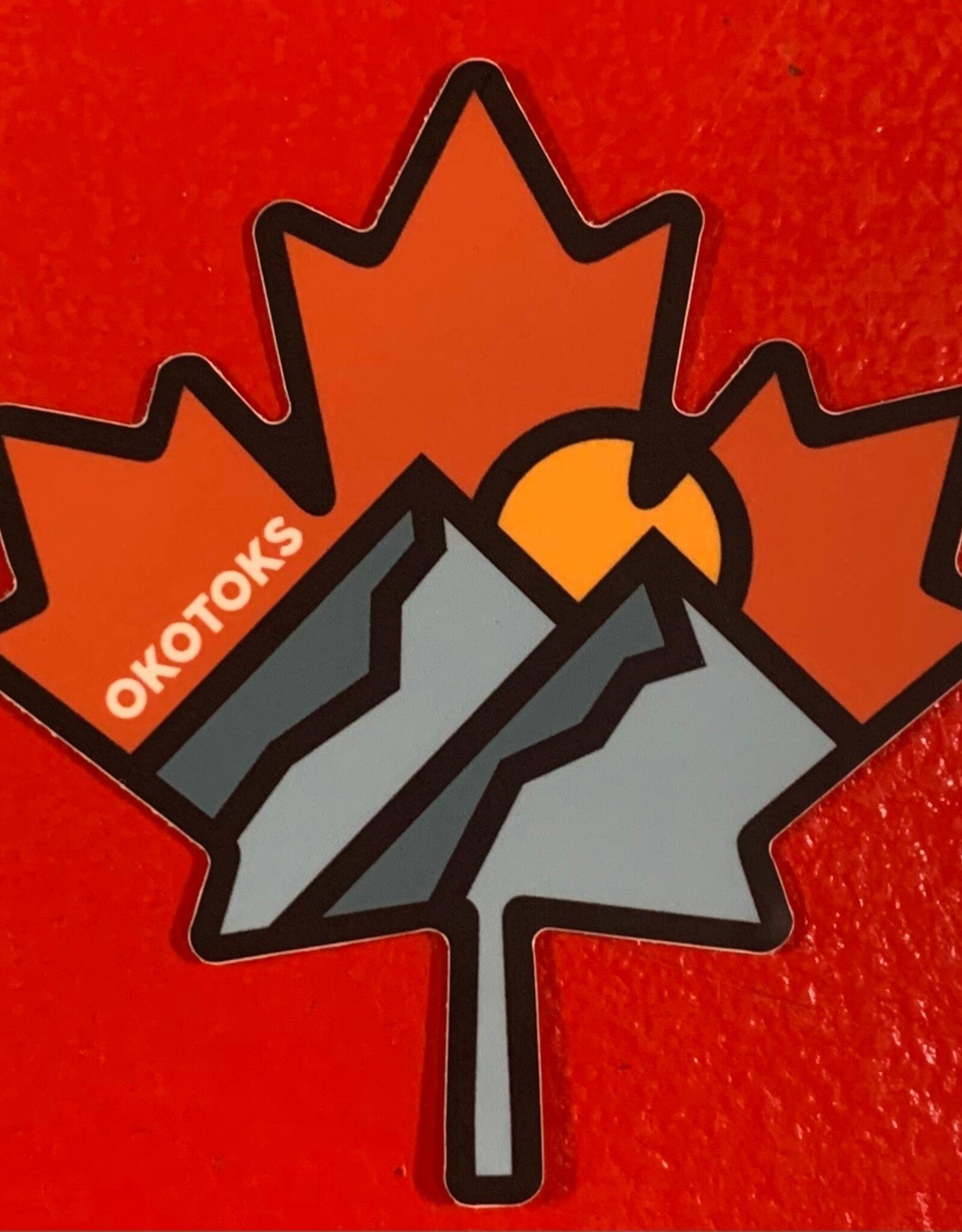 Stickers NW Okotoks 0439 CANADA MOUNTAINS STICKER