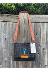 The Crossbody Oyster Bag, ass’t.