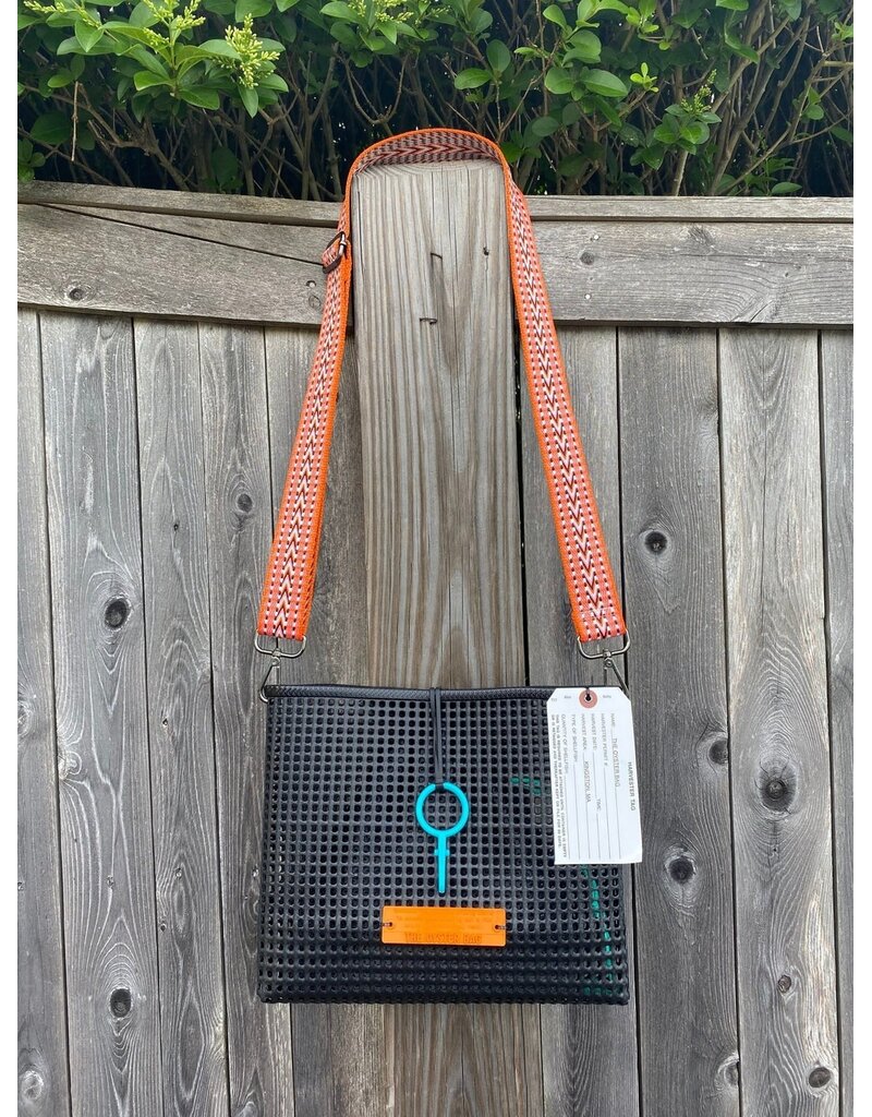 The Crossbody Oyster Bag, ass’t.