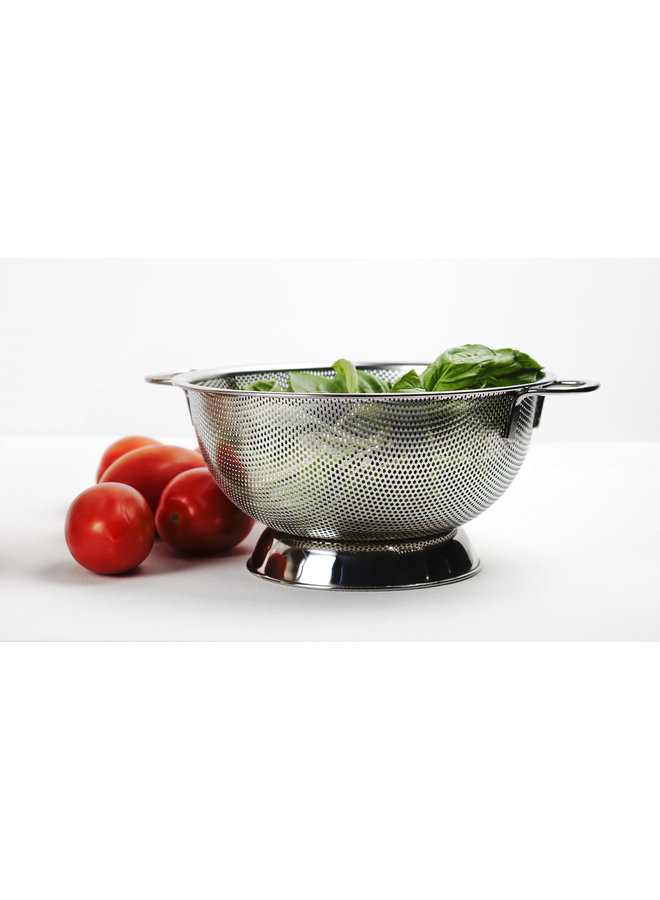 Endurance® Precision Pierced 3 QT Colander