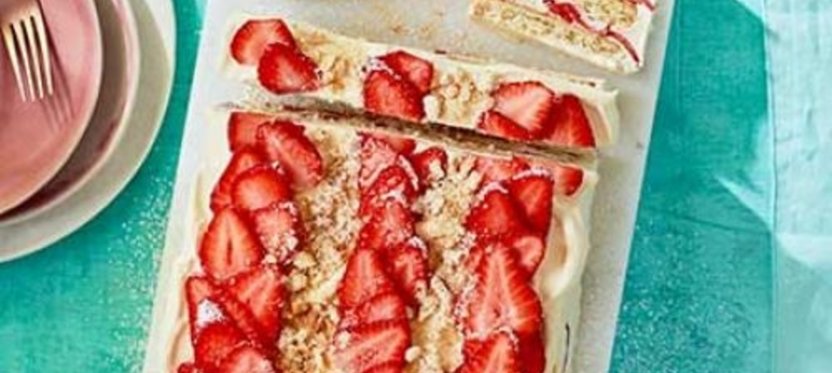 Strawberry shortcake slice
