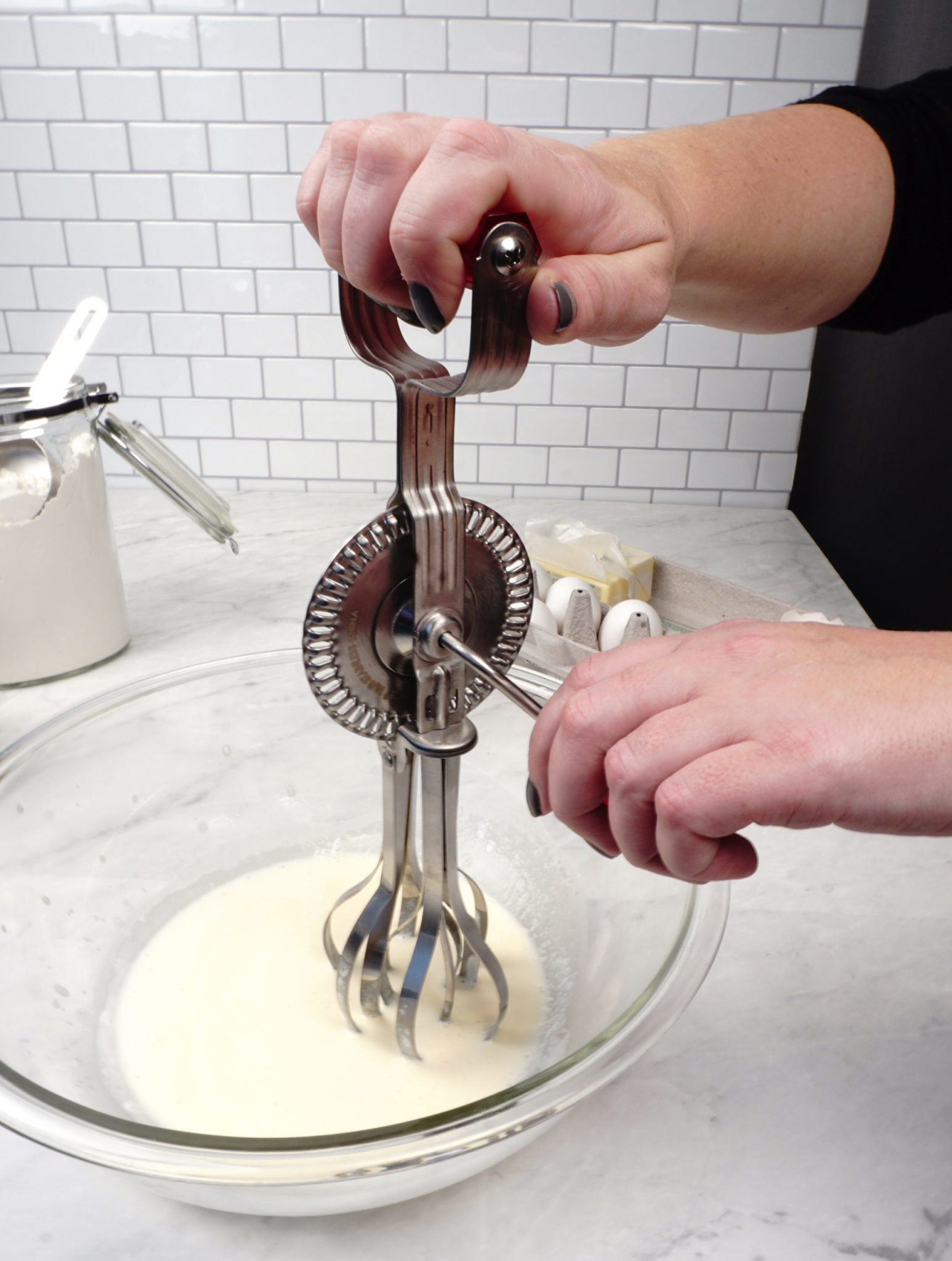 Hand-Crank Egg Beater