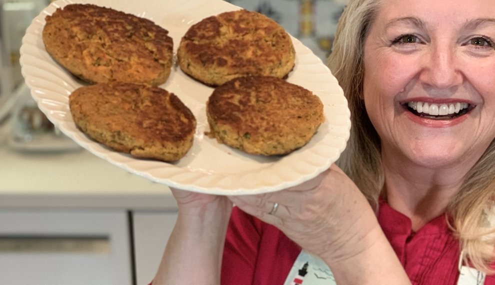 Make Salmon Patties with Canned Salmon ~ by Mary's Nest