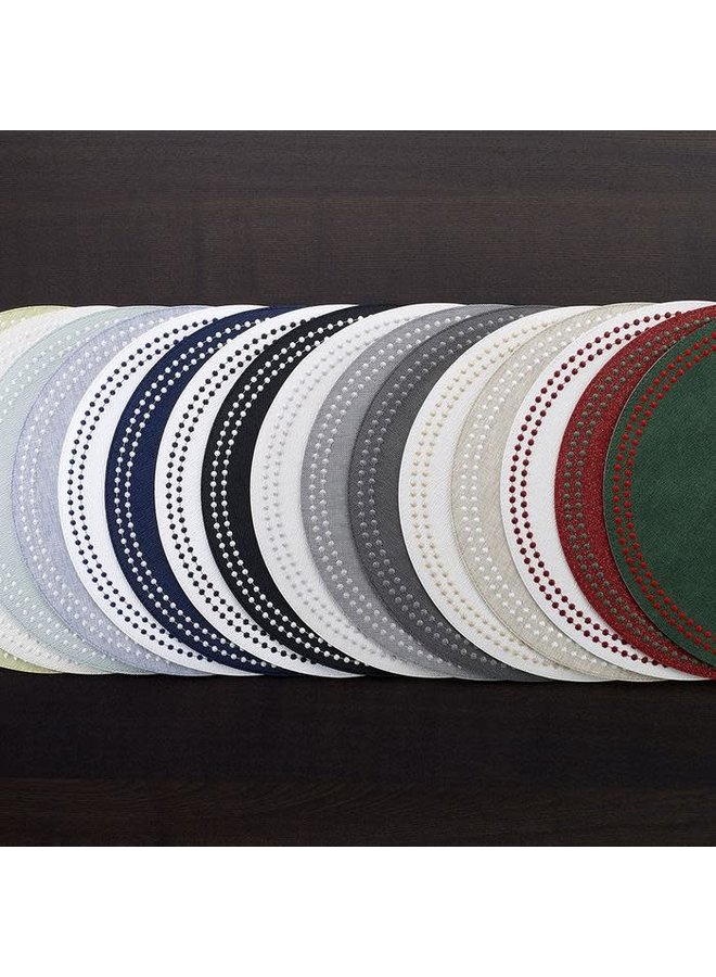 Pearl 15in Round Placemat