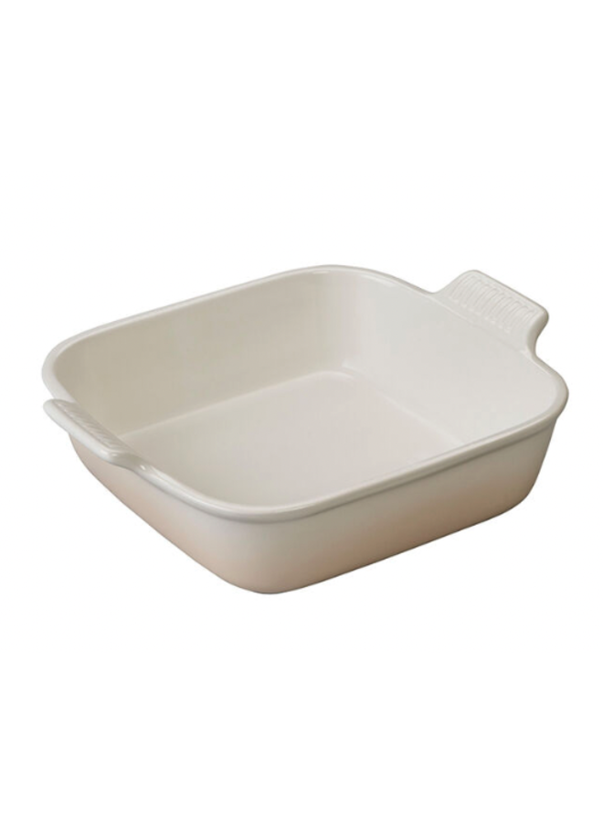 https://cdn.shoplightspeed.com/shops/634342/files/52575595/660x900x2/heritage-square-dish-3qt.jpg